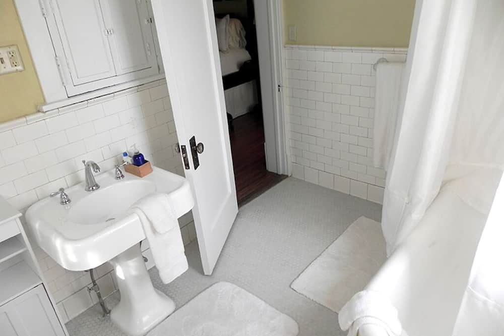 Photo of Bedroom in Leland