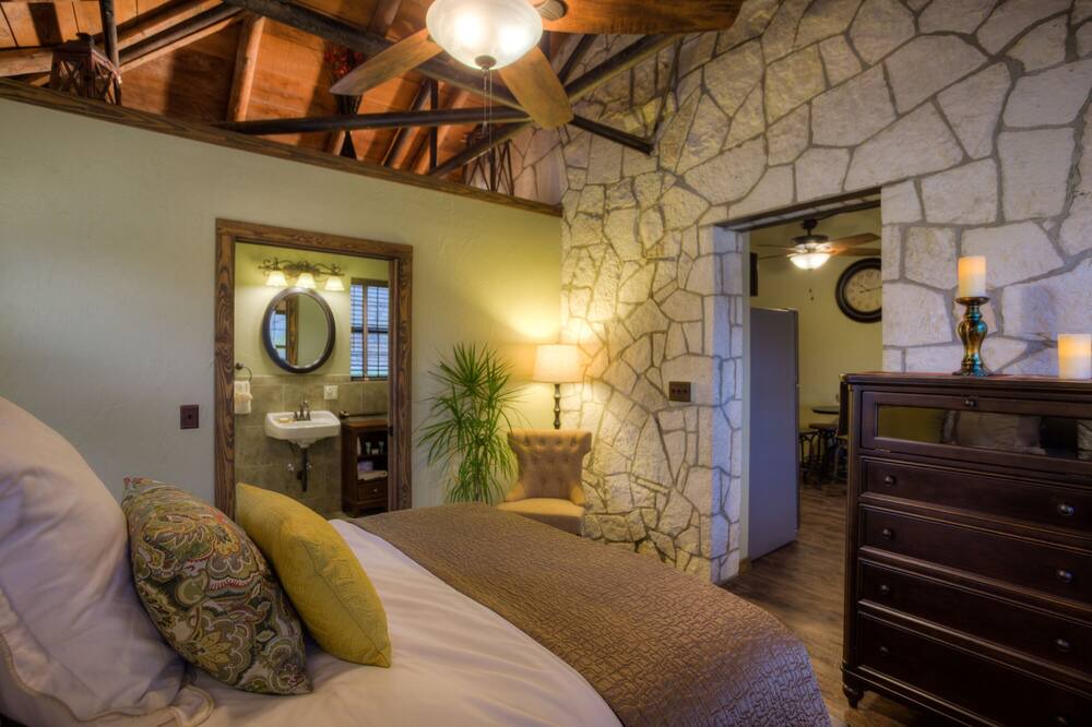 Photo of Bedroom in Hunt