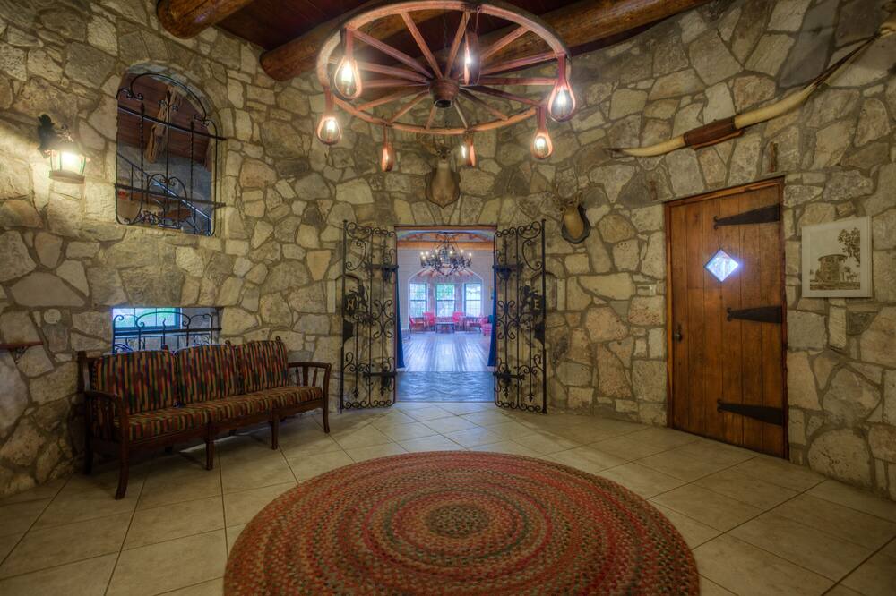 Photo of Livingroom in Hunt