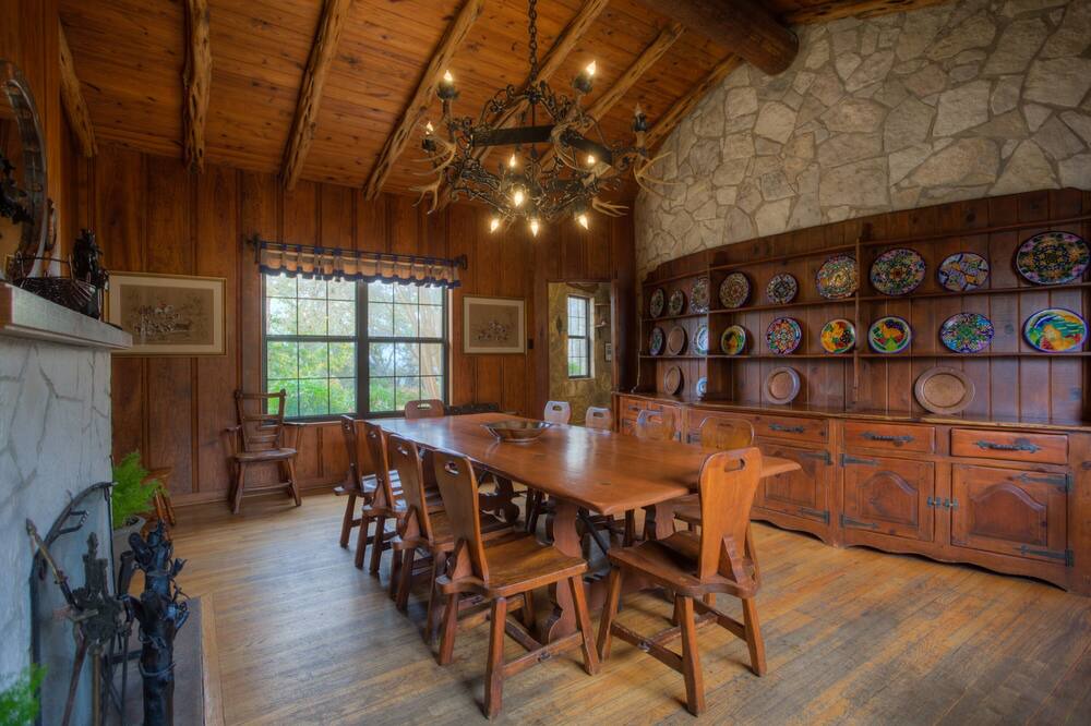 Photo of Kitchen in Hunt