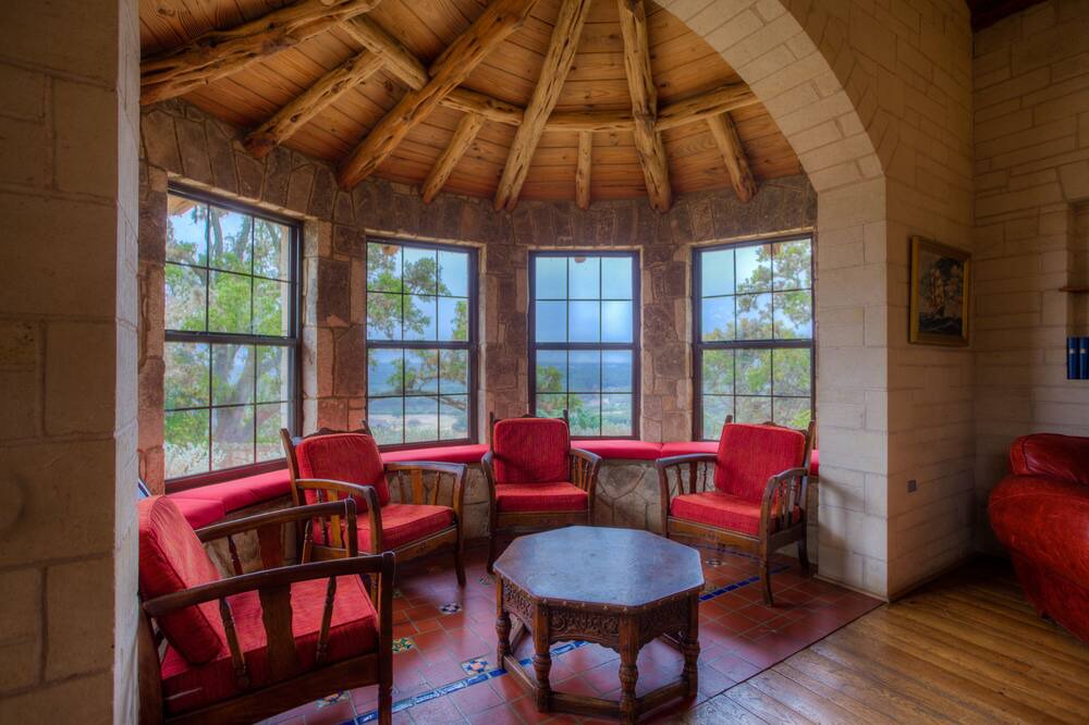 Photo of Livingroom in Hunt