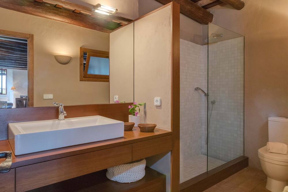 Photo of Bathroom in La Tallada d'Emporda
