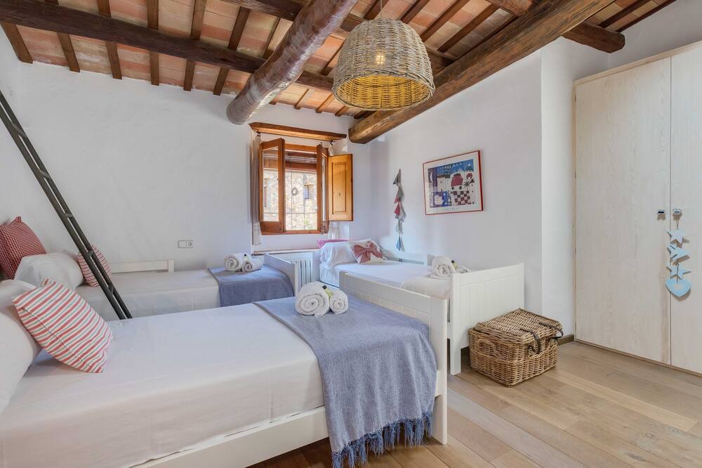 Photo of Bedroom in La Tallada d'Emporda