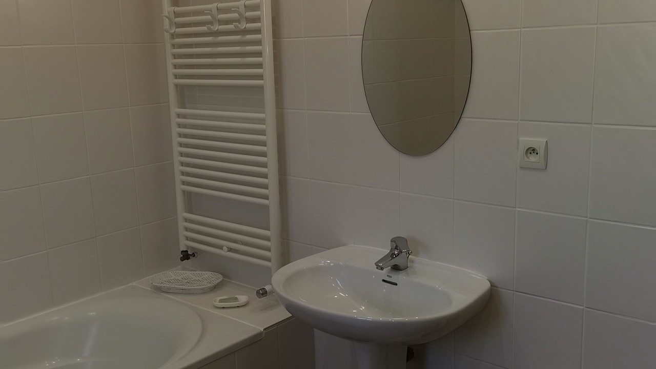 Photo of Bathroom in Trogues