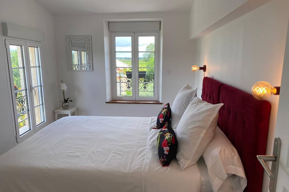 Photo of Bedroom in Saint-Louis-De-Montferrand