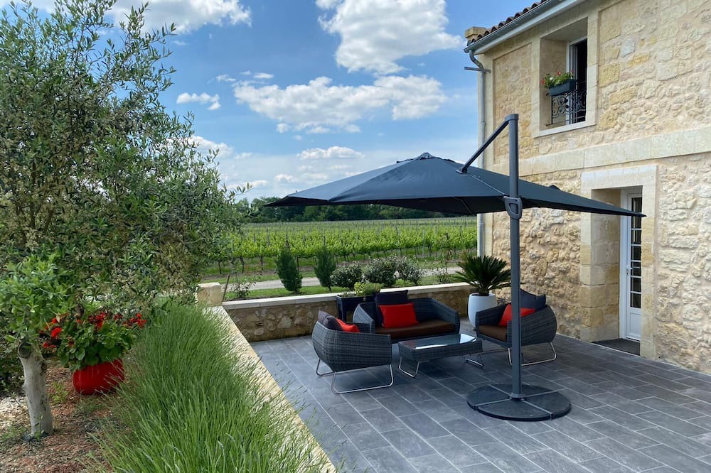 Photo of Patio Balcony in Saint-Louis-De-Montferrand