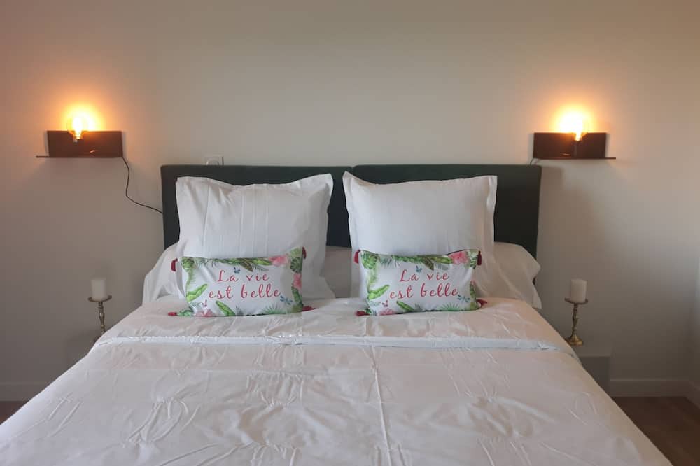 Photo of Bedroom in Saint-Louis-De-Montferrand