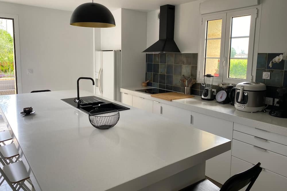 Photo of Kitchen in Saint-Louis-De-Montferrand