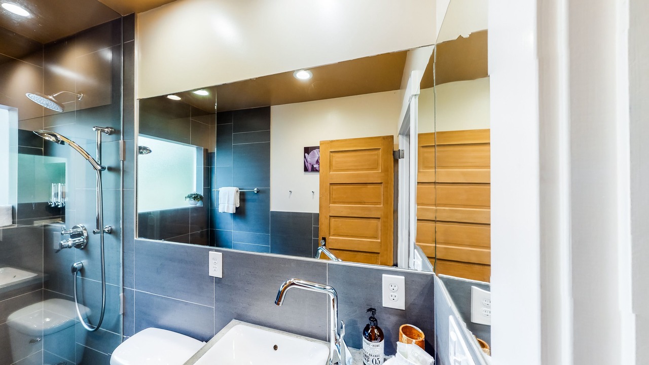 Photo of Others in Stadium District