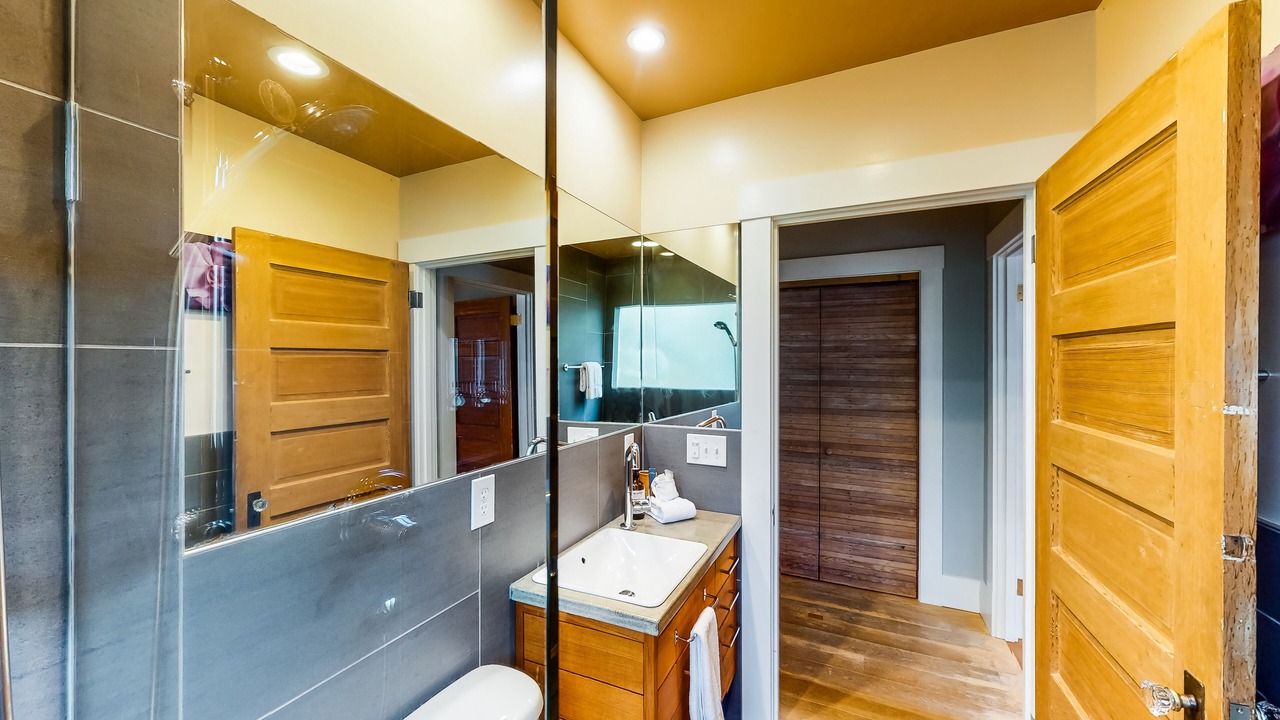 Photo of Others in Stadium District