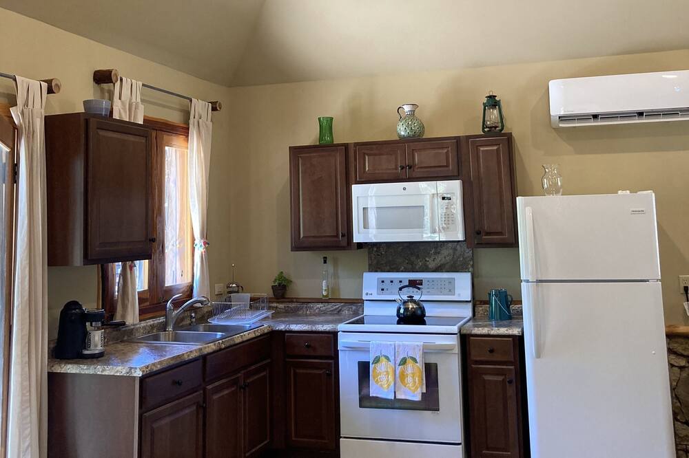 Photo of Kitchen in Round Mountain