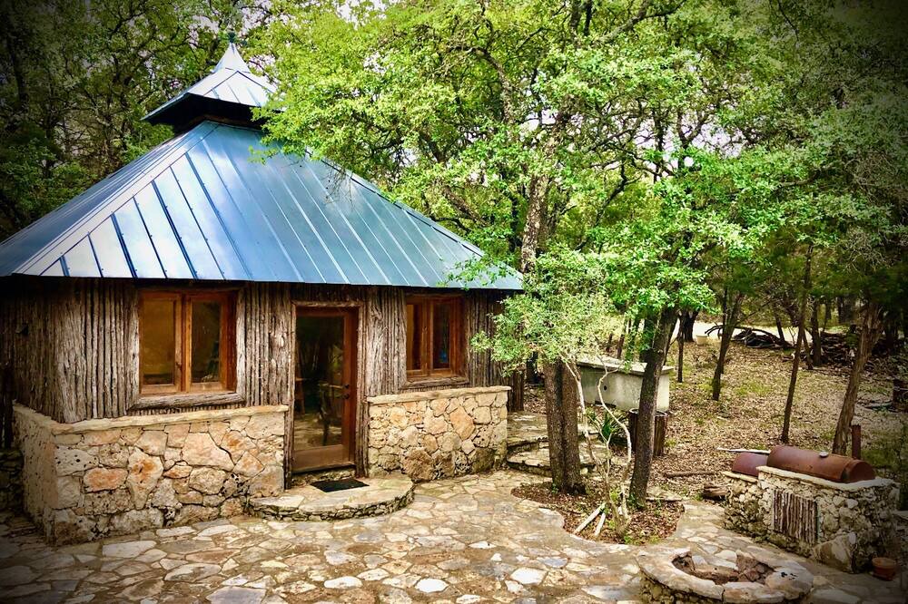 Photo of Outdoor in Round Mountain