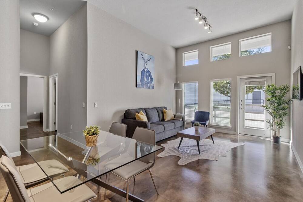 Photo of Livingroom in Fort Worth Cultural District