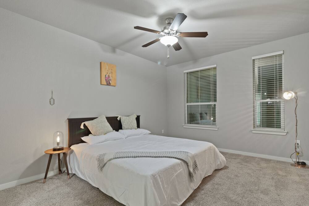 Photo of Bedroom in Fort Worth Cultural District