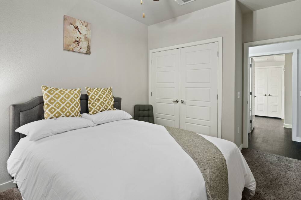 Photo of Bedroom in Fort Worth Cultural District