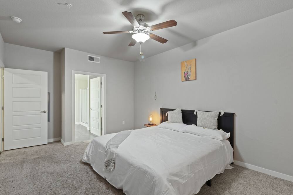 Photo of Bedroom in Fort Worth Cultural District