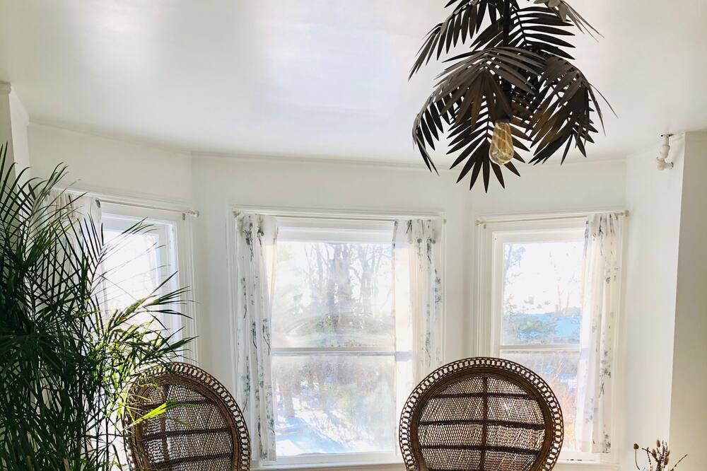 Photo of Livingroom in Bellport