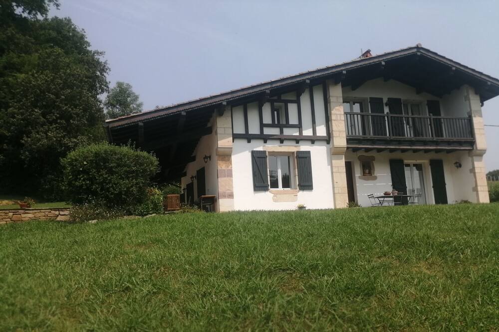 Photo of Outdoor in Sare