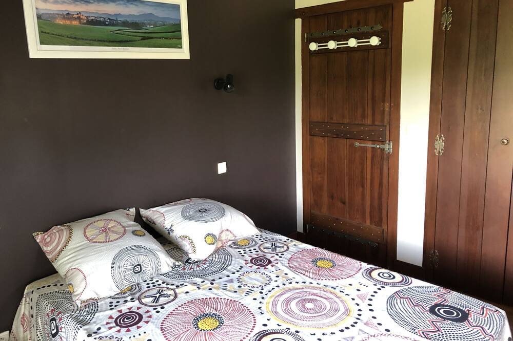 Photo of Bedroom in Sare