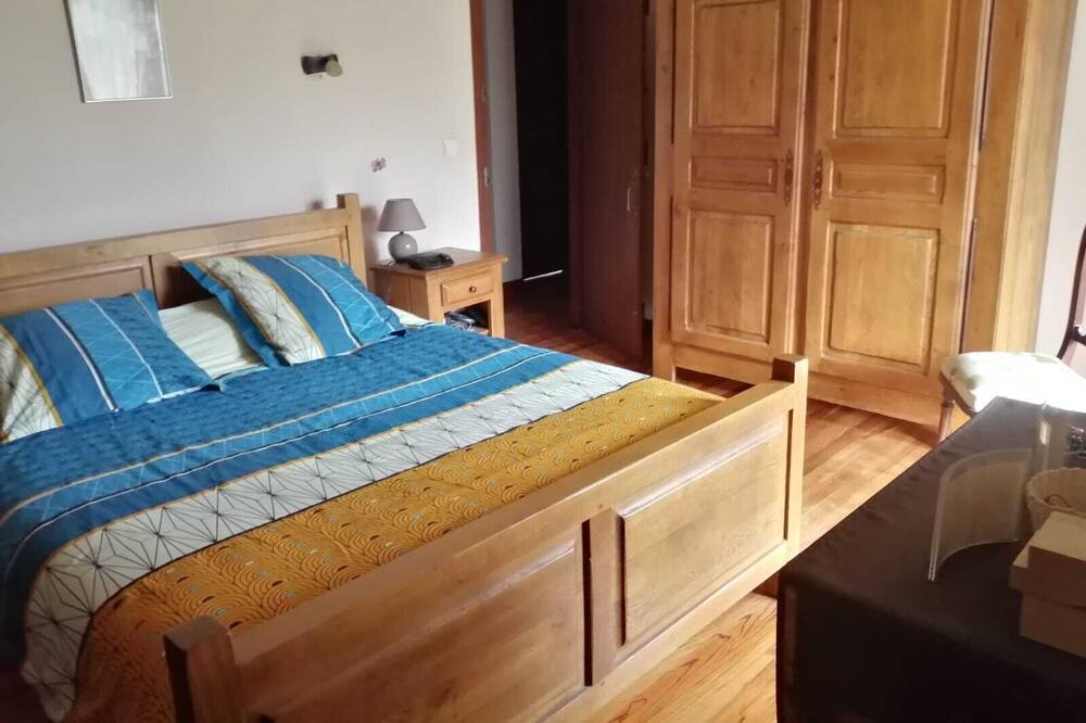 Photo of Bedroom in Sare