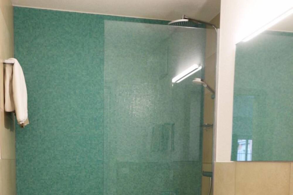 Photo of Bathroom in Nussbaumen