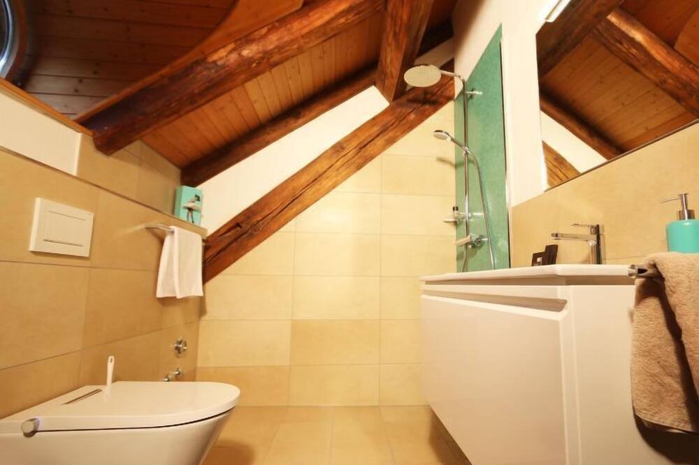 Photo of Bathroom in Nussbaumen