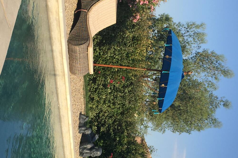 Photo of Outdoor in Saint-Julien-de-Peyrolas