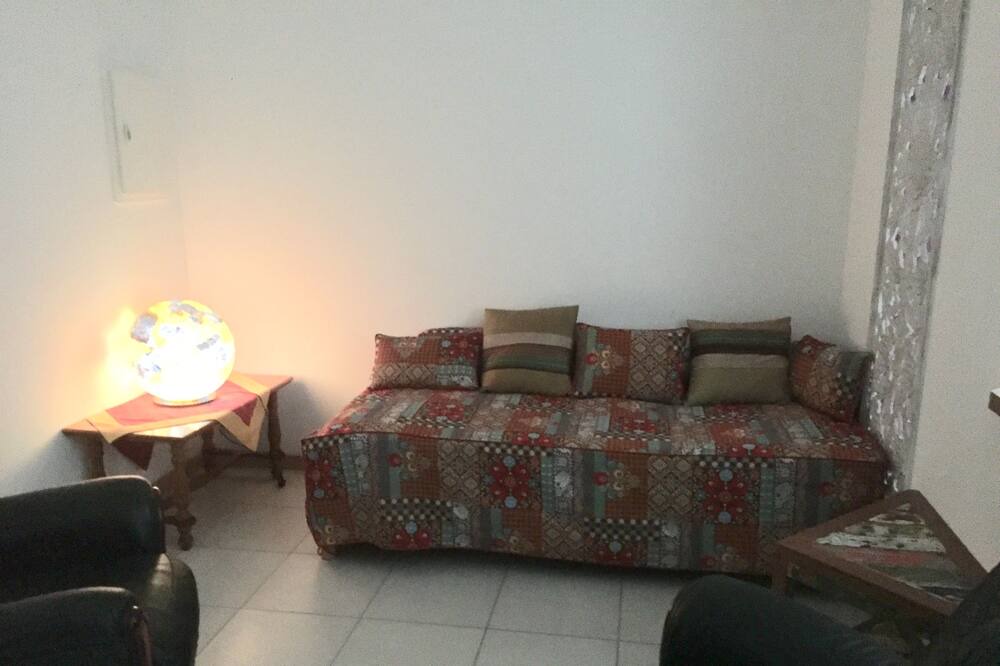 Photo of Livingroom in Saint-Julien-de-Peyrolas