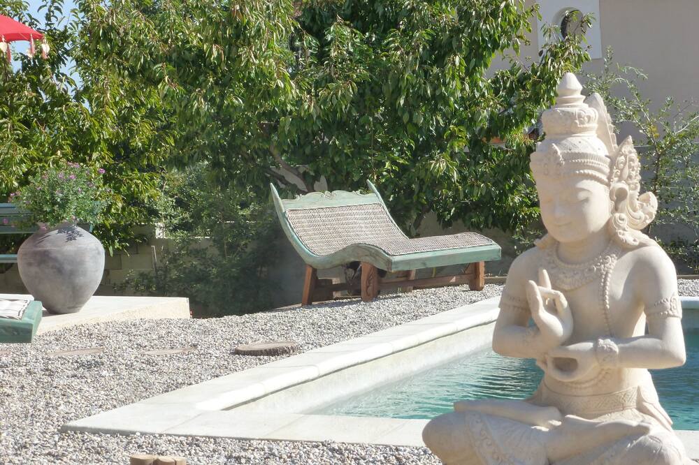 Photo of Outdoor in Saint-Julien-de-Peyrolas