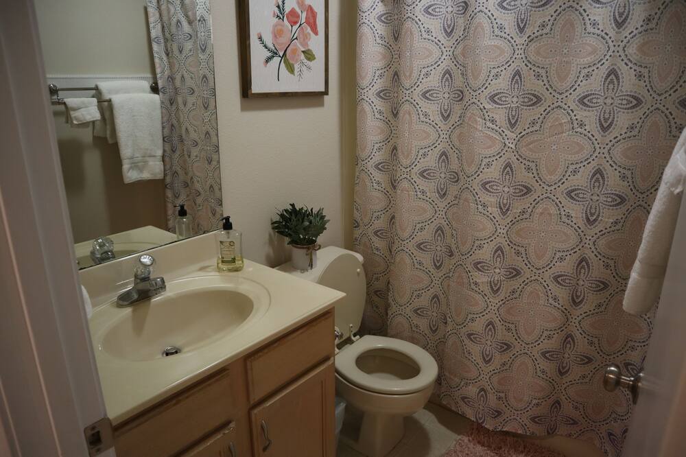 Photo of Bathroom in Rolla