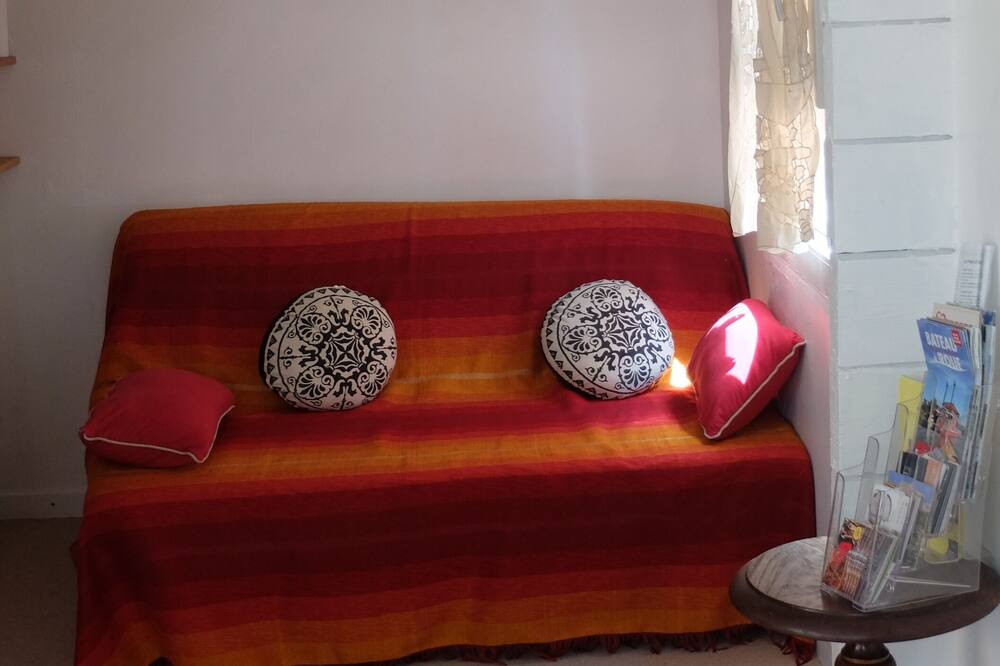 Photo of Livingroom in Saint-Antoine-l'Abbaye
