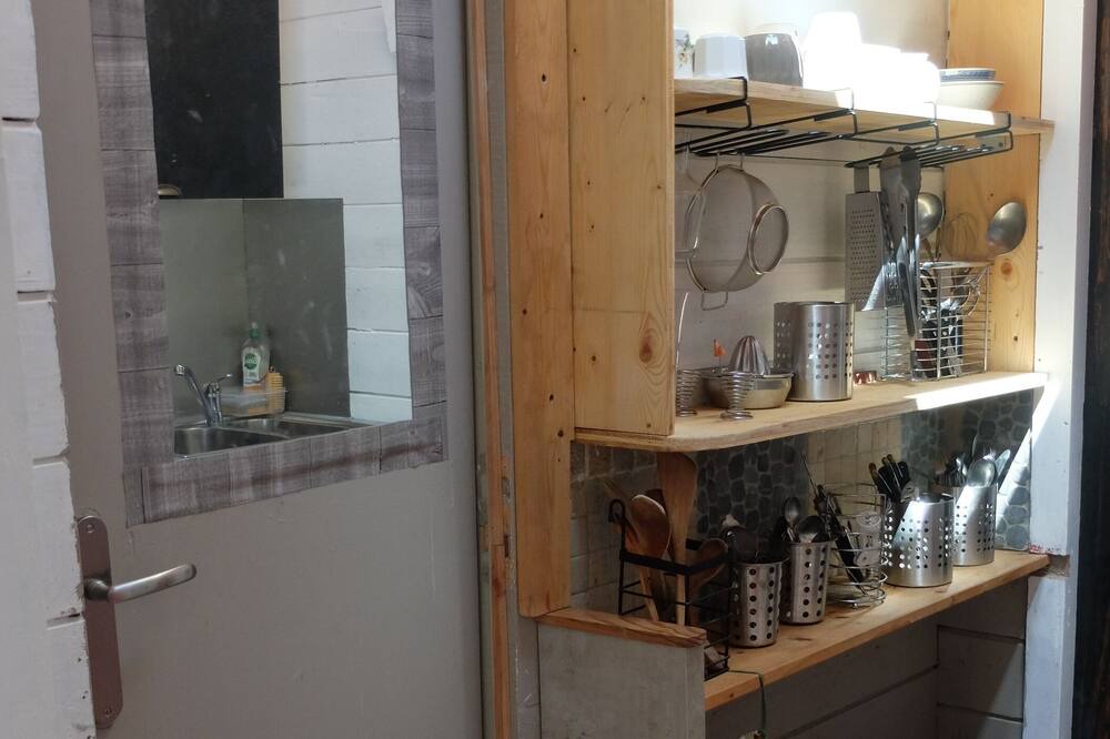 Photo of Kitchen in Saint-Antoine-l'Abbaye