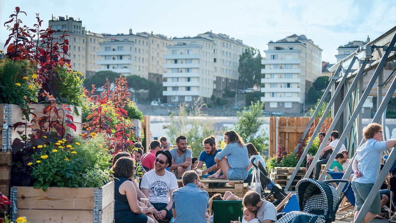Photo of Others in Republique - Les Ponts