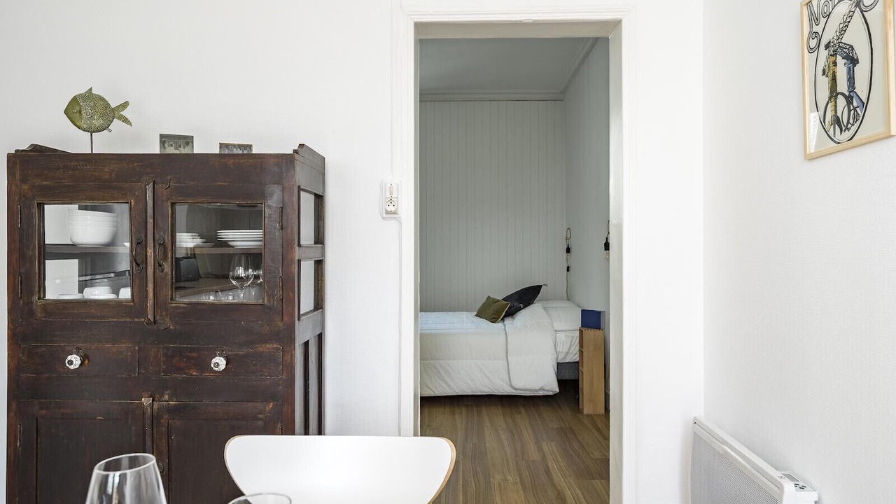 Photo of Livingroom in Republique - Les Ponts