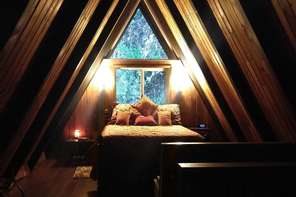 Photo of Bedroom in Yamhill