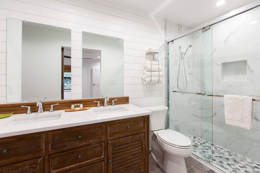 Photo of Bathroom in Saint Simons Island