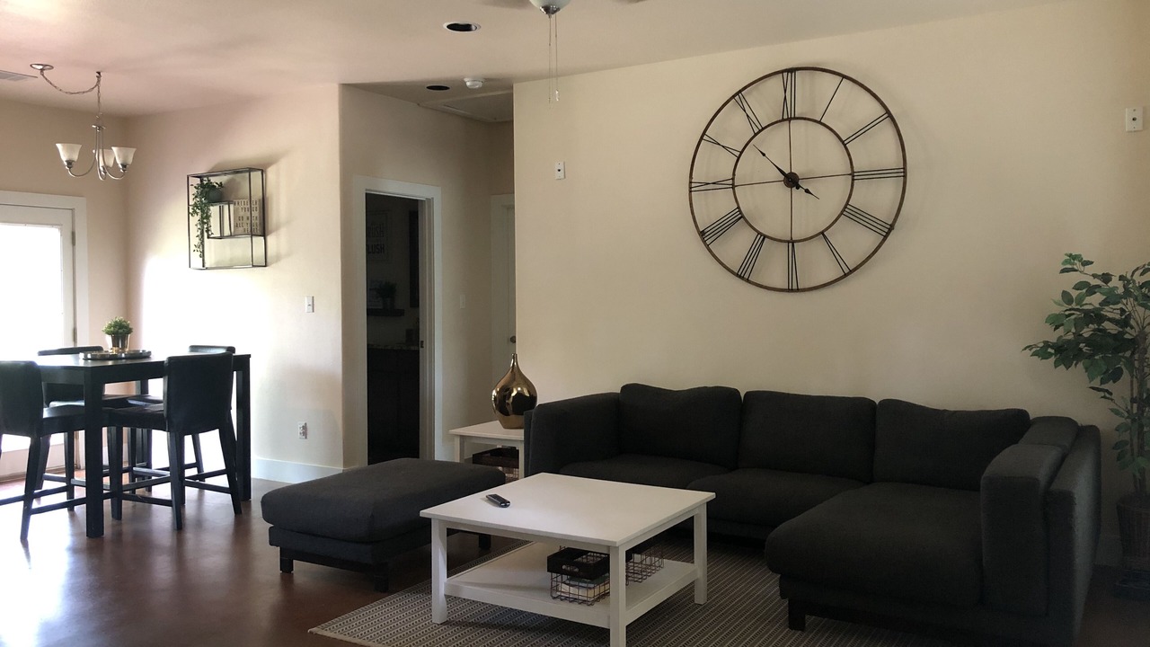 Photo of Livingroom in Hudson Bend