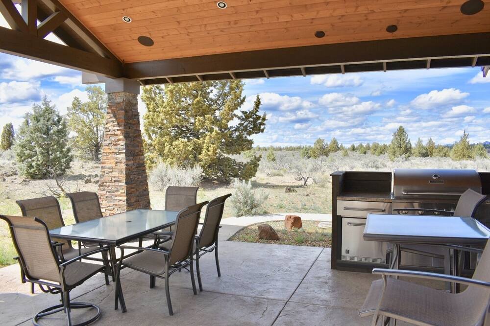 Photo of Patio Balcony in Powell Butte