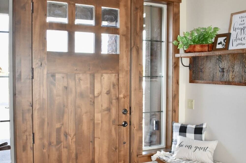 Photo of Bedroom in Powell Butte