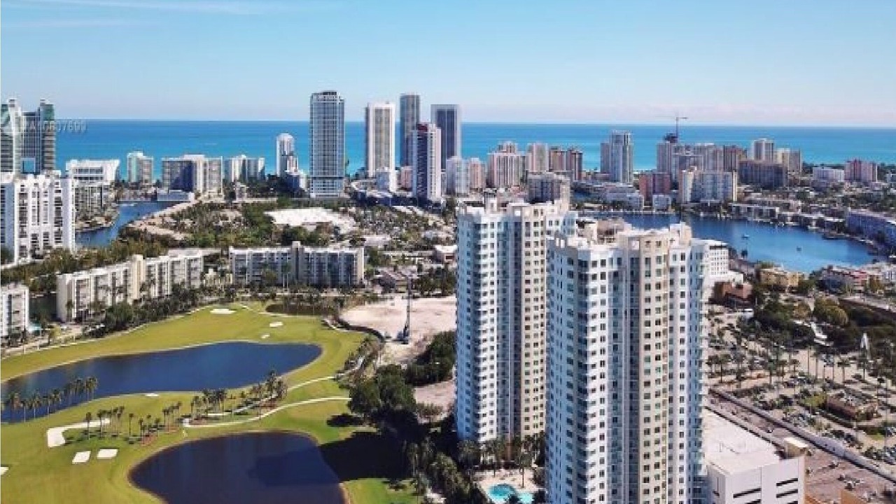 Photo of Bedroom in Hallandale Beach
