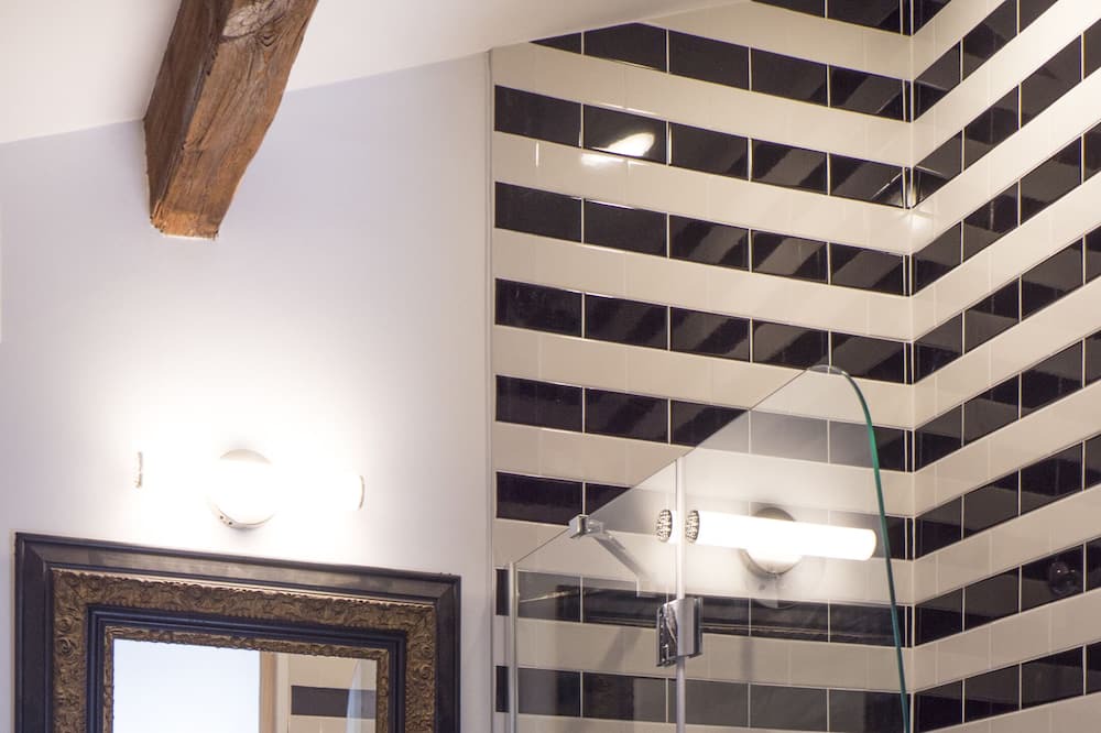 Photo of Bathroom in Connelly