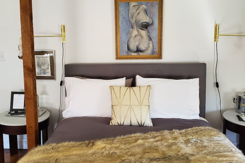 Photo of Others in Connelly