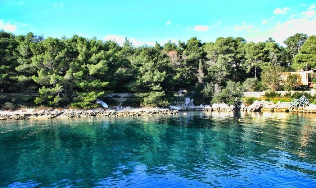 Photo of Others in Molat
