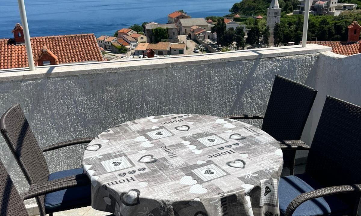 Photo of Outdoor in Cove Murtar