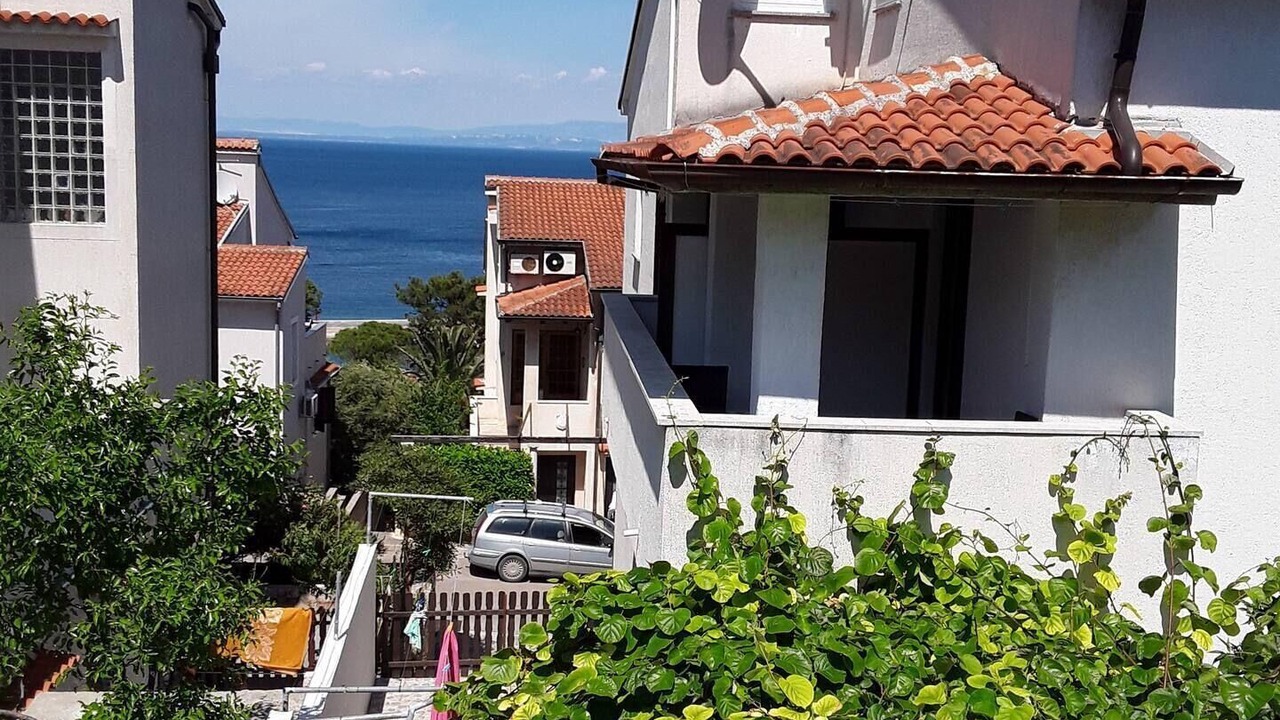 Photo of Outdoor in Cove Murtar