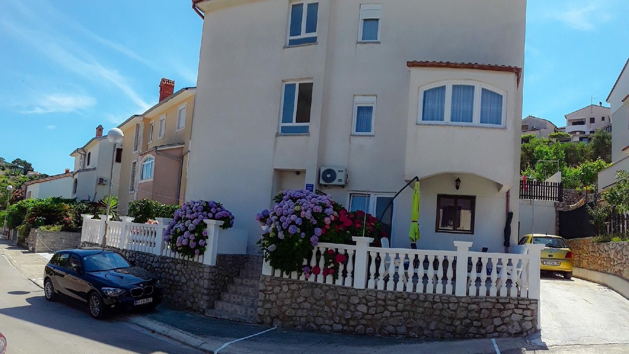Photo of Outdoor in Cove Murtar