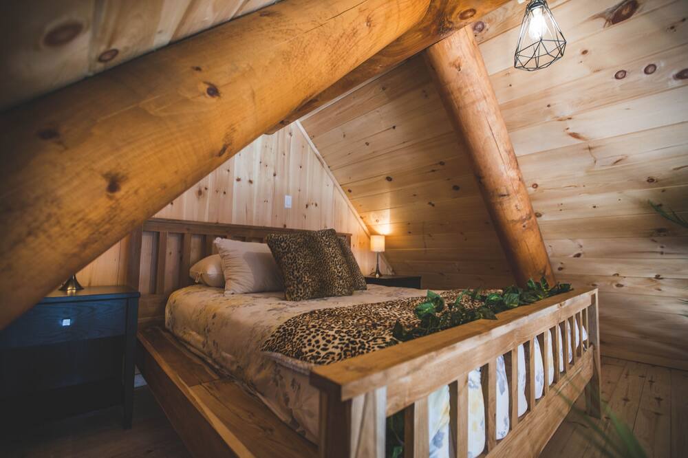 Photo of Bedroom in Saint-Philemon