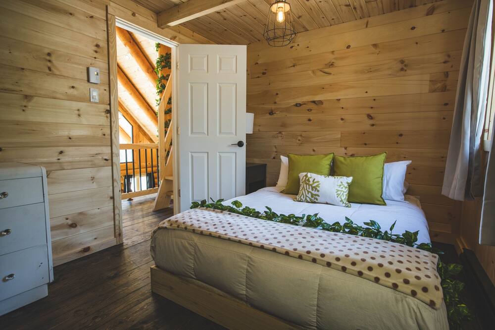 Photo of Bedroom in Saint-Philemon