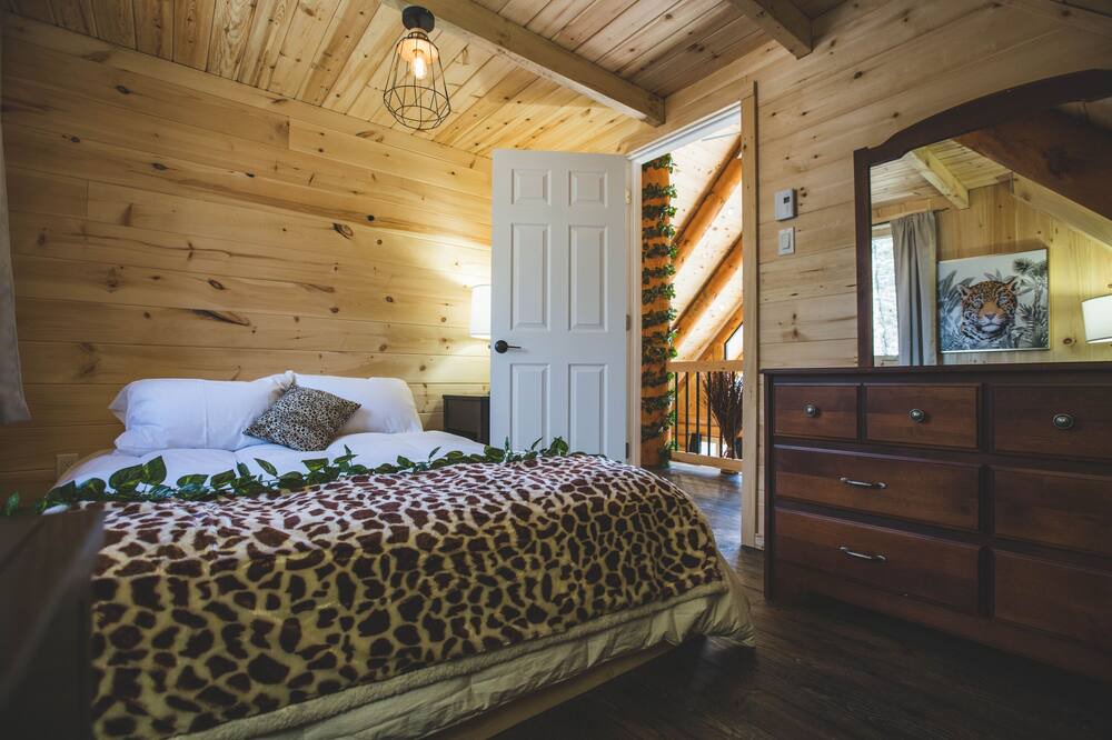 Photo of Bedroom in Saint-Philemon