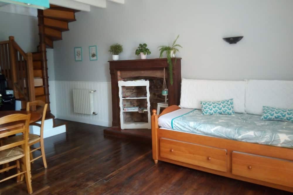 Photo of Bedroom in Maure-de-Bretagne